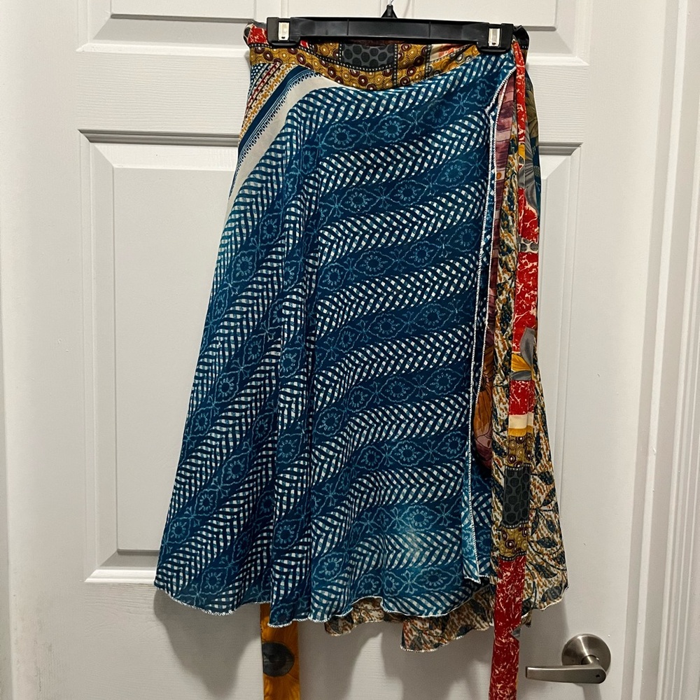 Vibrant Wrap Skirt – Blue, Red & Yellow Print (Size Small)🌻